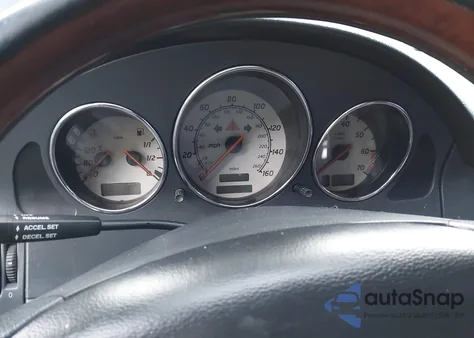 2002 Mercedes-Benz Slk 320 z USA, uszkodzony, nr VIN WDBKK65F42F268714